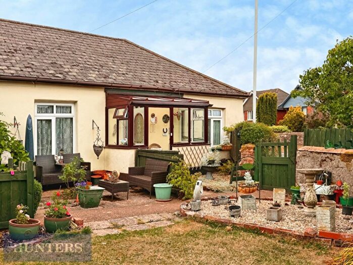 2 Bedroom Bungalow For Sale In Chudleigh Road, Exeter, EX2