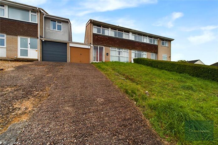 3 Bedroom Semi-Detached House For Sale In Whitchurch Avenue, EX2