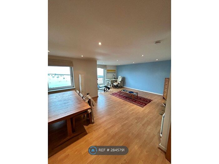 2 Bedroom Flat To Rent In Lower Granton Road, Edinburgh, EH5