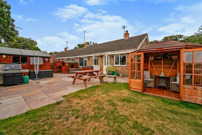 2 Bedroom Terraced Bungalow For Sale In Hill View, Kingston Lisle, Wantage, OX12