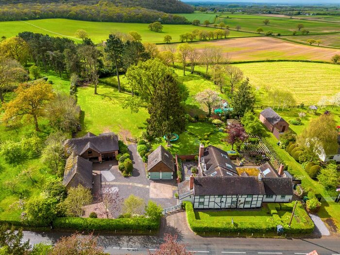5 Bedroom Detached House For Sale In Gooms Hill Abbots Morton, Worcestershire, WR7