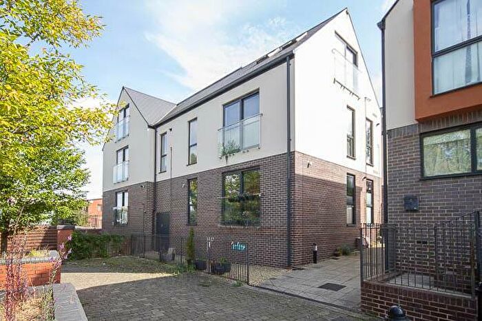 2 Bedroom Apartment To Rent In Mill House, Cheltenham, GL50