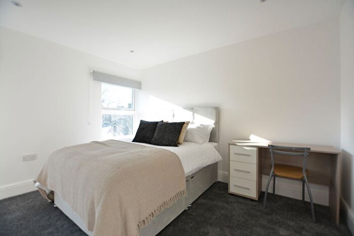 Studio To Rent In Bower Road, Harrogate, HG1
