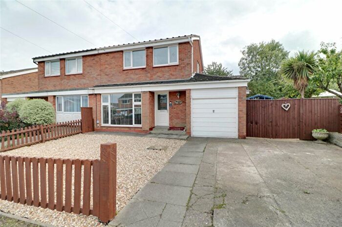 3 Bedroom Semi-Detached House For Sale In Priory Crescent, Ulceby, Lincolnshire, DN39