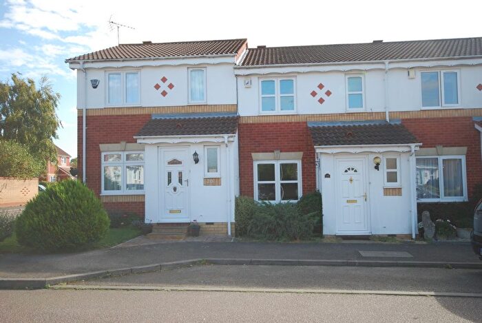 3 Bedroom Terraced House To Rent In Halsey Park, London Colney, AL2
