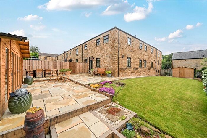 4 Bedroom House For Sale In The Hayloft, Greenland Court, Oulton, Leeds, West Yorkshire, LS26