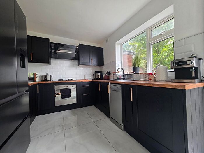 2 Bedroom Property To Rent In Walsall Wood Road, Walsall, WS9