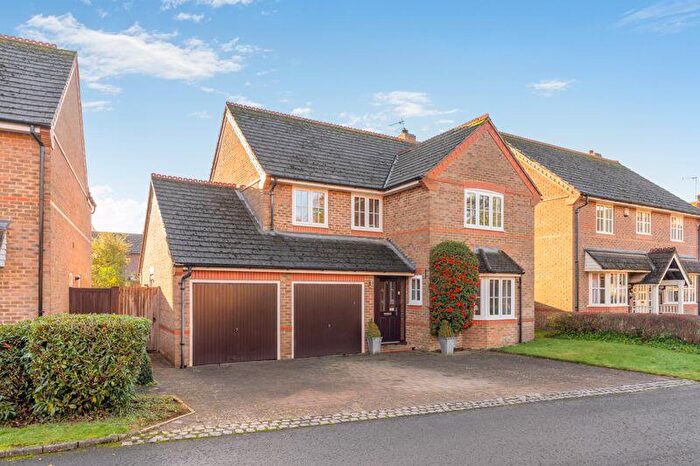 4 Bedroom Detached House For Sale In Rydes Close, Bodicote, Banbury, OX15