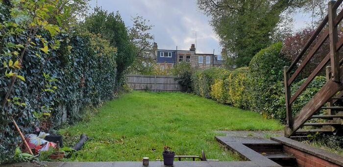 1 Bedroom Flat To Rent In Grosvenor Road, Finchley, London, N3