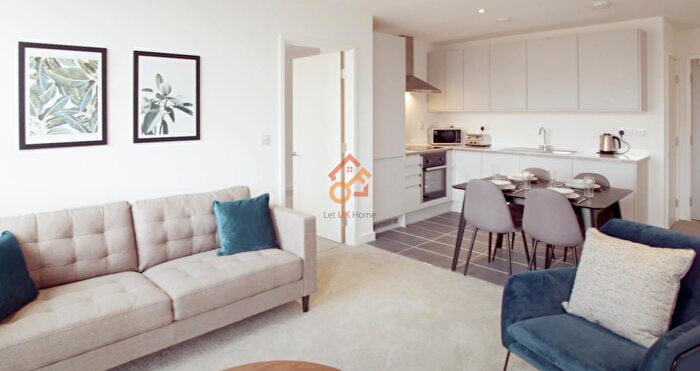 2 Bedroom Flat For Sale In Boundary Lane, Manchester, M15