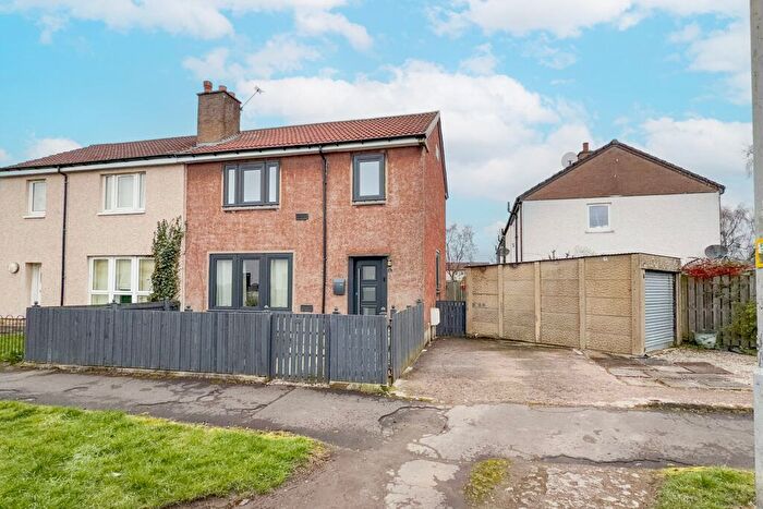 3 Bedroom Semi Detached House For Sale In Davidson Street, Clydebank, G81