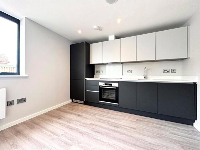 1 Bedroom Flat For Sale In Ascot House, Finchampstead Road, Wokingham, Berkshire, RG40