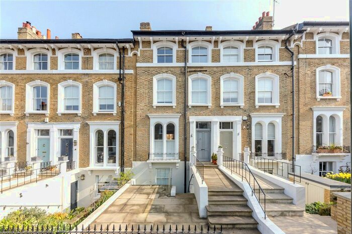 3 Bedroom Flat To Rent In Cambrian Road, Richmond, Upper Flat, TW10