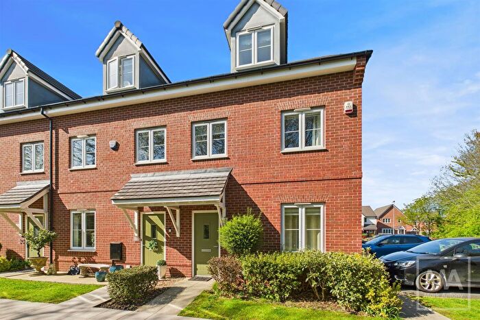 3 Bedroom End Of Terrace House To Rent In Carina Park, Westbrook, Warrington, WA5