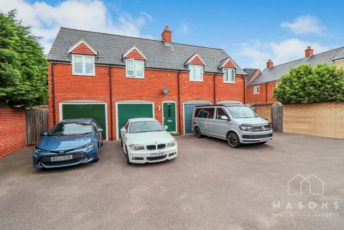 3 Bedroom Coach House To Rent In Bridge View, Shefford, Bedfordshire, SG17