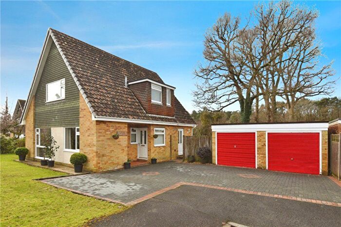 4 Bedroom Detached House For Sale In Forest Close, North Baddesley, Southampton, Hampshire, SO52