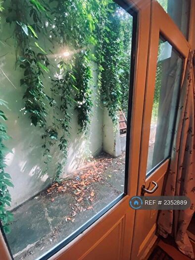 1 Bedroom Flat To Rent In Wellington Road, Brighton And Hove, BN2