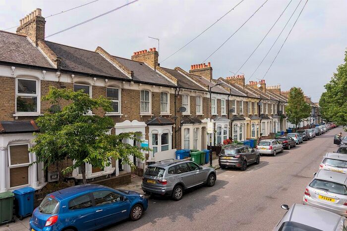 5 Bedroom Terraced House To Rent In Kincaid Road, Peckham, SE15