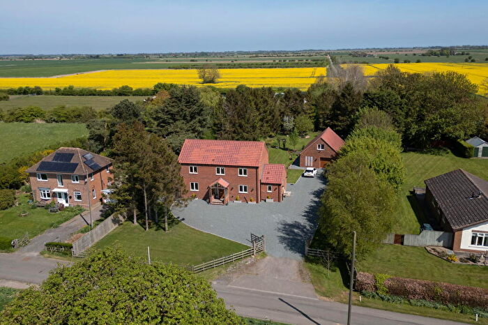 4 Bedroom Detached House For Sale In North End Lane, Saltfleetby, Louth, LN11