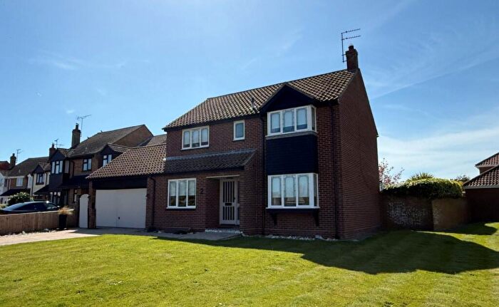 4 Bedroom Detached House For Sale In Rokell Way, Kirby Cross, CO13