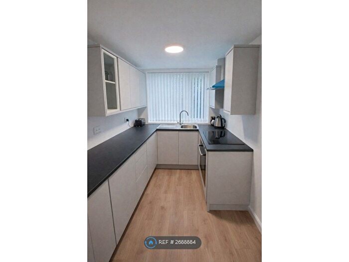 2 Bedroom Semi Detached House To Rent In Fife Avenue, Chadderton, Oldham, OL9