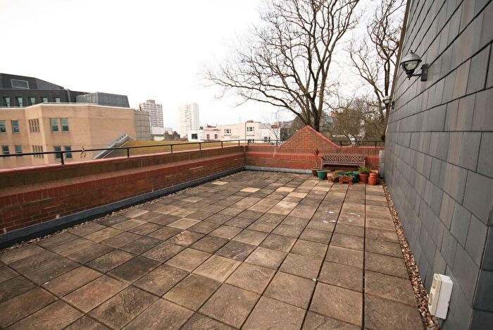 2 Bedroom Flat To Rent In Church Street, Brighton, BN1