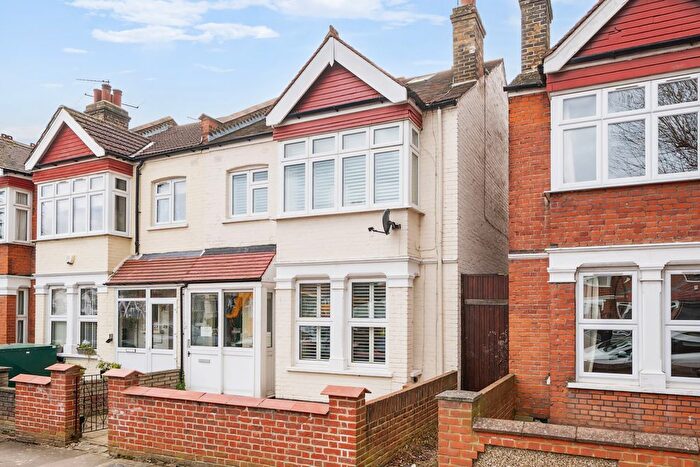 4 Bedroom End Of Terrace House For Sale In Raymond Avenue, London, W13