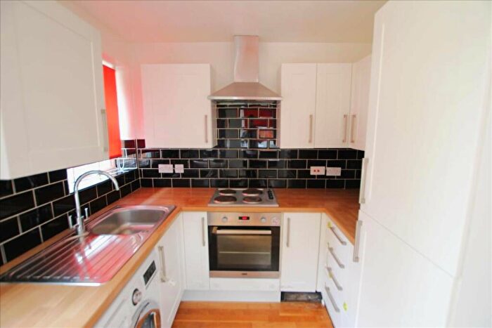 3 Bedroom End Of Terrace House To Rent In Lordship Lane, Tottenham, London, N17