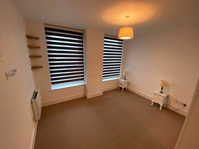 1 Bedroom Flat For Sale In Elstree House, Borehamwood, WD6