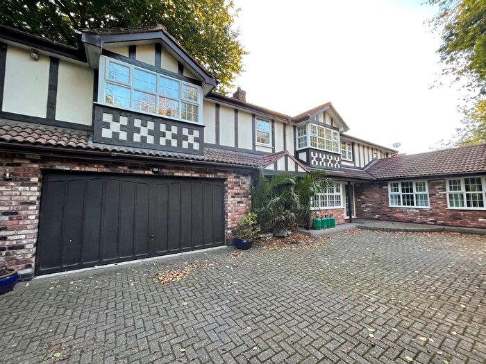 4 Bedroom Detached House To Rent In Canterbury Close, Liverpool, L37