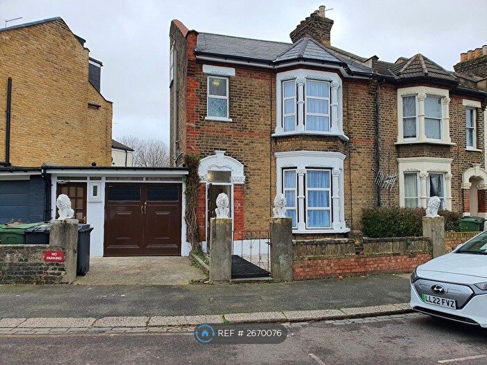 3 Bedroom End Terrace House To Rent In Goodall Road, London, E11