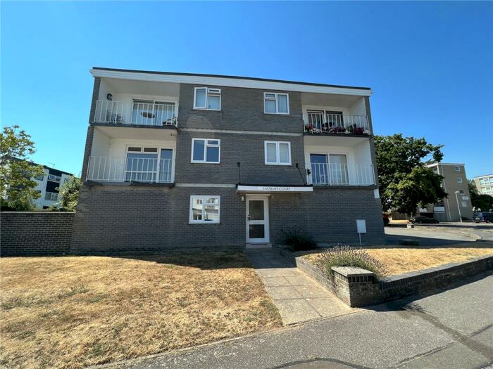 2 Bedroom Apartment To Rent In Rushford Warren, Mudeford, Christchurch, Dorset, BH23