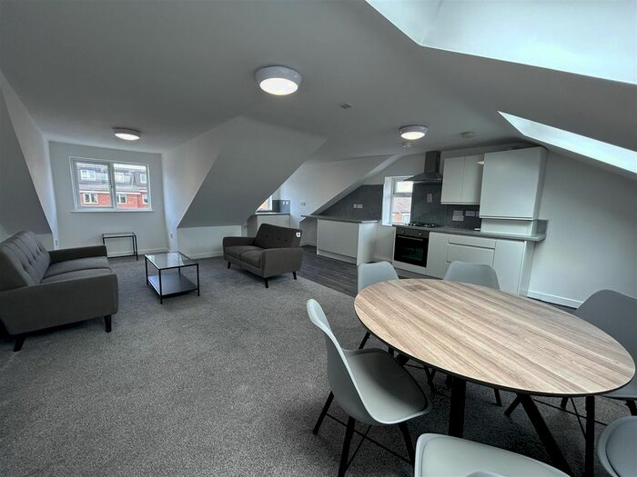 3 Bedroom Flat To Rent In Sherburn Gardens, Stanks Drive, Leeds, LS14