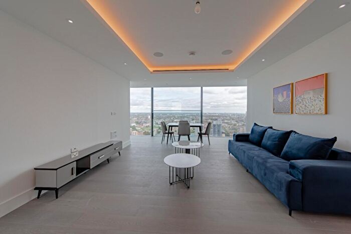 2 Bedroom Apartment To Rent In Carrara Tower, Bollinder Place, London, EC1V