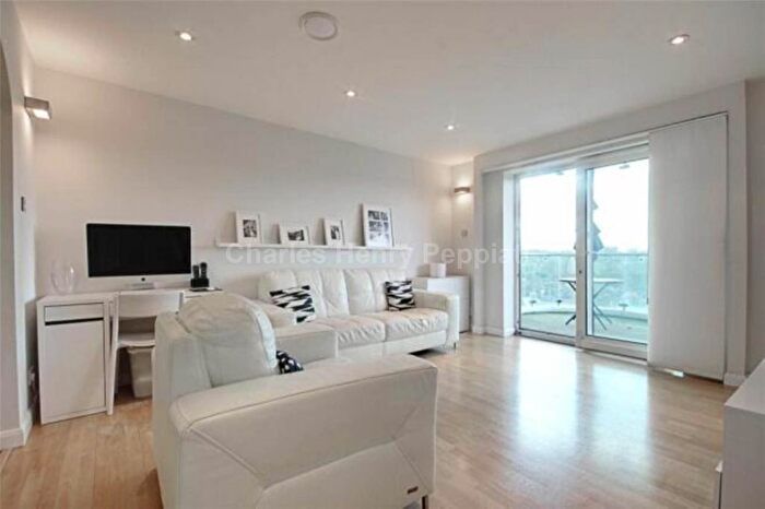 2 Bedroom Flat To Rent In Sydney Road, Enfield Town, EN2