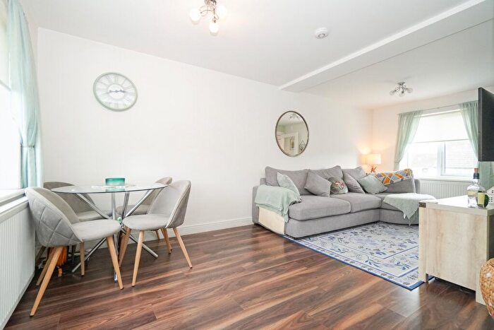 2 Bedroom Terraced House For Sale In Auchnacraig Road, Faifley, G81