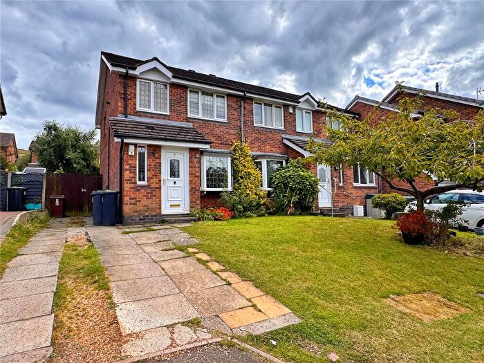 3 Bedroom Semi-Detached House For Sale In Worcester Grove, Glossop, Derbyshire, SK13