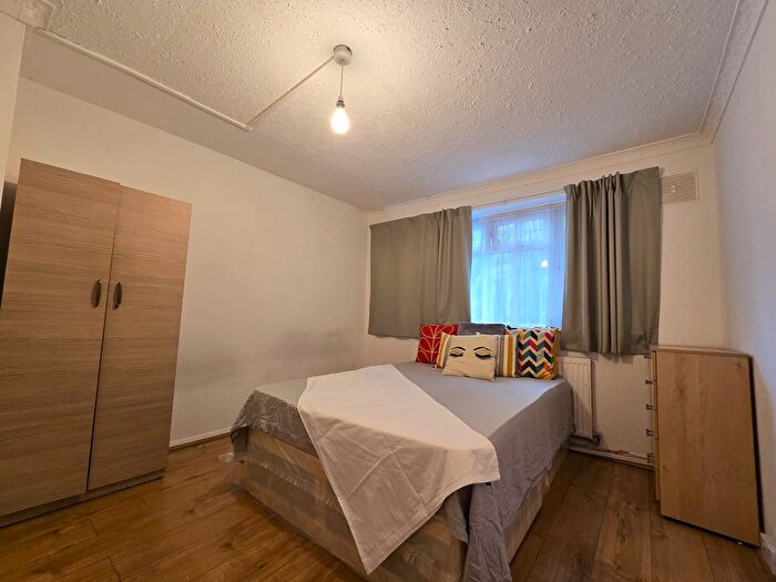 2 Bedroom Flat To Rent In St. Ann's Road, London, N15