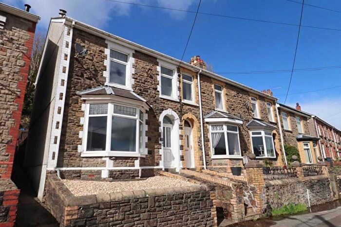 4 Bedroom End Of Terrace House For Sale In Manor Road, Abersychan, Pontypool, NP4