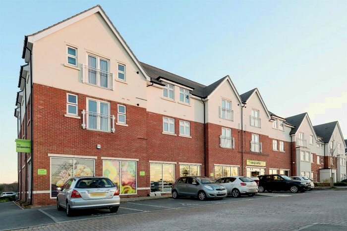 2 Bedroom Apartment To Rent In Englefield Place, Earley, Reading, RG6