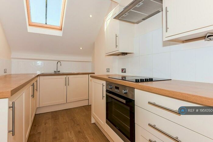 1 Bedroom Flat To Rent In Frodsham Street, Chester, CH1