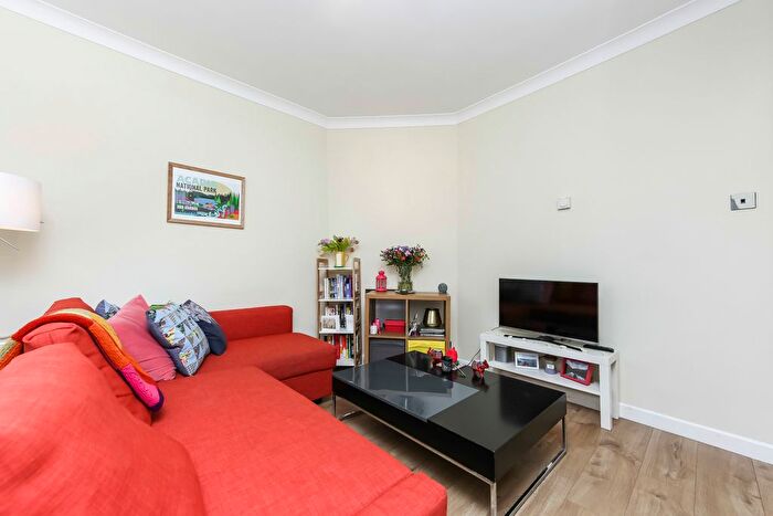 1 Bedroom Flat To Rent In Thanet Street, London, WC1H