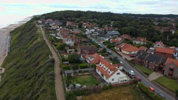 2 Bedroom Flat For Sale In Cliff Drive, Cromer, NR27