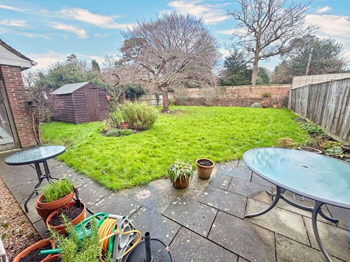 3 Bedroom End Terrace House To Rent In Felbridge, RH19