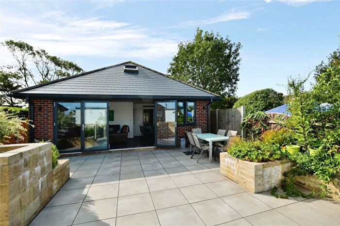 4 Bedroom Bungalow For Sale In New Dover Road, Capel-le-Ferne, Folkestone, Kent, CT18