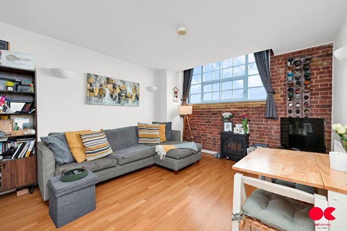 2 Bedroom Flat For Sale In Kidman Close, Gidea Park, RM2