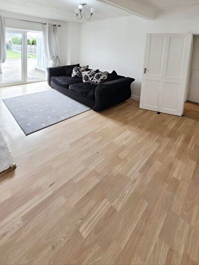 3 Bedroom Terraced House To Rent In Becontree Avenue, Becontree, Dagenham, RM8