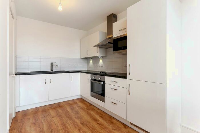 3 Bedroom Apartment To Rent In Barking, IG11
