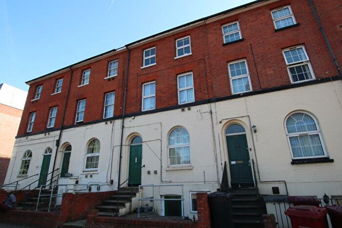 1 Bedroom Flat To Rent In Queens Road, Reading, RG1
