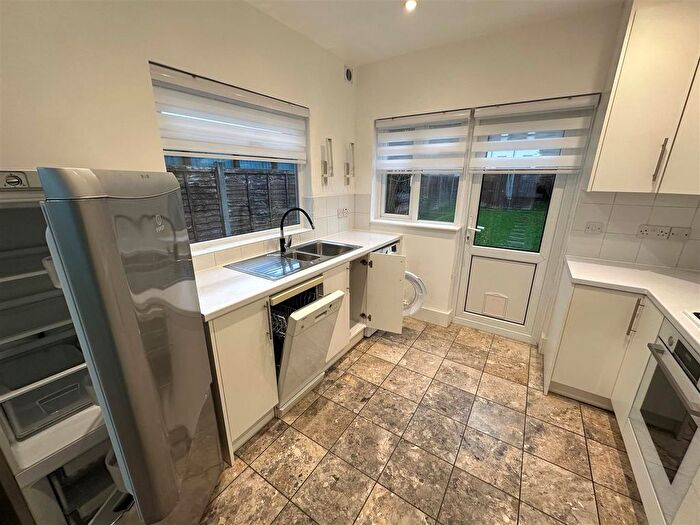 3 Bedroom Terraced House To Rent In Hill Rise, Greenford, UB6